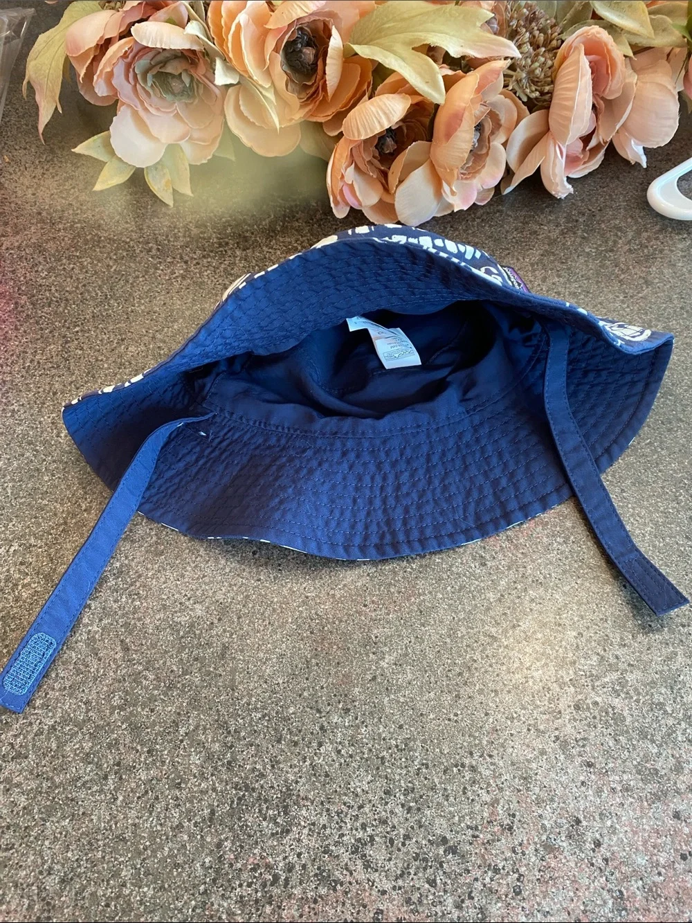 Patagonia lightweight bucket